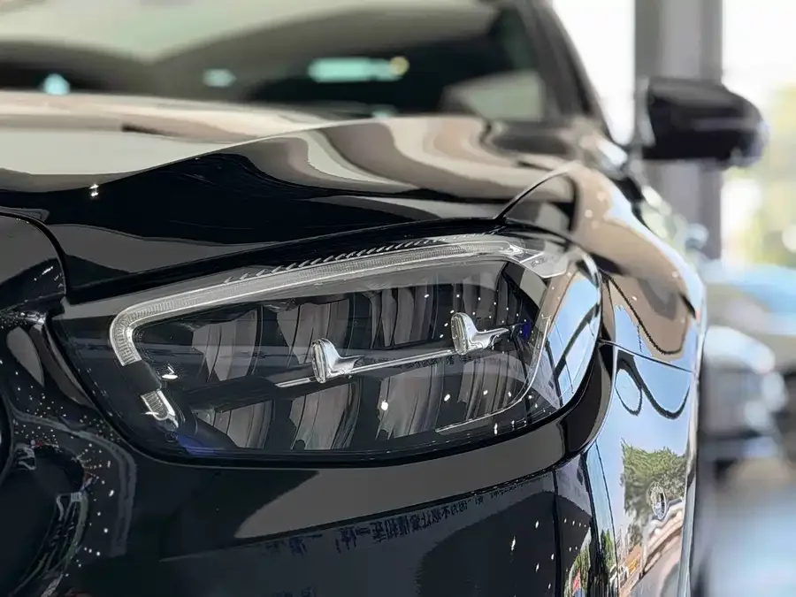 Mercedes-Benz E-Class Mercedes-Benz E-Class 2023 facelift E 300 L Luxury Edition 2023 — миниатюра 5