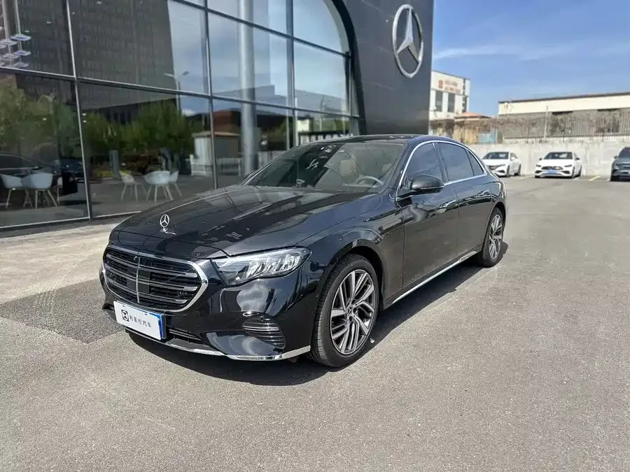 Mercedes-Benz E-Class 2024