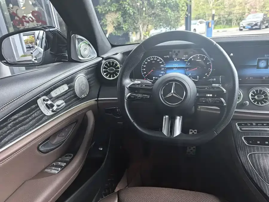 Mercedes-Benz E-Class Mercedes-Benz E-Class 2022 E 300 L Luxury Edition 2023 — миниатюра 2