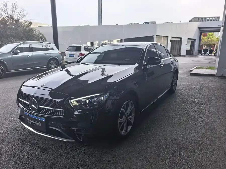 Mercedes-Benz E-Class 2023