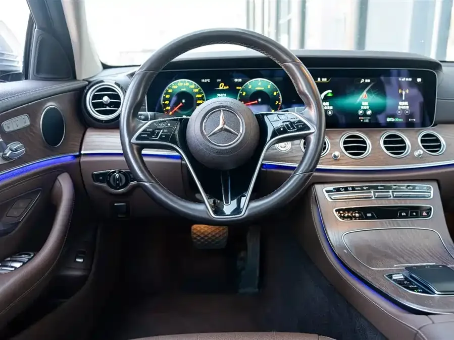 Mercedes-Benz E-Class Mercedes-Benz E-Class 2023 E 300 L Fashion Edition 2023 — миниатюра 4