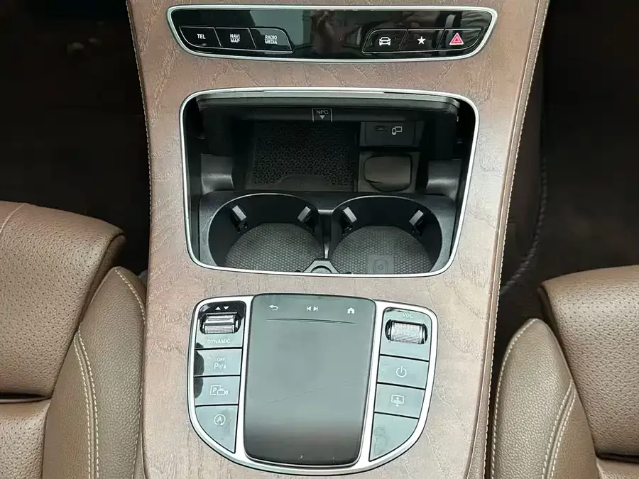Mercedes-Benz E-Class Mercedes-Benz E-Class 2022 E 300 L Luxury Edition 2022 — миниатюра 4