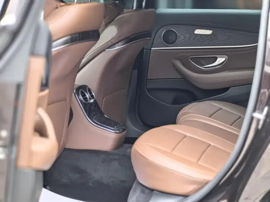 Mercedes-Benz E-Class Mercedes-Benz E-Class 2022 E 300 L Sport Fashion Edition 2022 — миниатюра 2