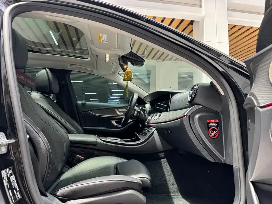 Mercedes-Benz E-Class Mercedes-Benz E-Class 2022 E 260 L Sports Edition 2022 — миниатюра 5