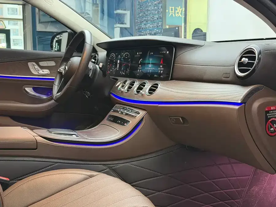 Mercedes-Benz E-Class Mercedes-Benz E-Class 2023 facelift E 300 L Luxury Edition 2023 — миниатюра 5