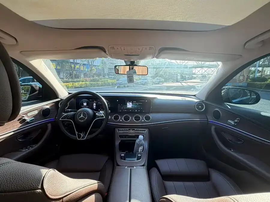 Mercedes-Benz E-Class Mercedes-Benz E-Class 2022 facelift E 260 L 2022 — миниатюра 4