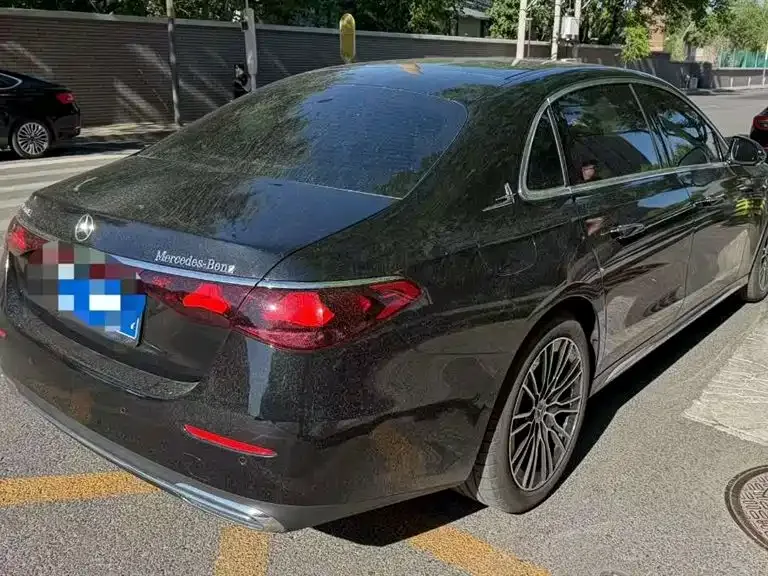 Mercedes-Benz E-Class Mercedes-Benz E-Class 2025 facelift E 300 L Luxury Edition 2025 — миниатюра 3