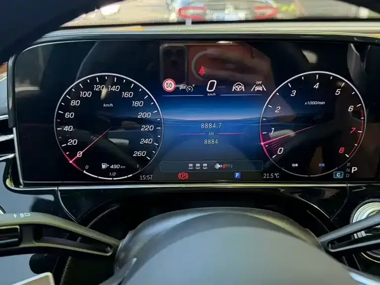 Mercedes-Benz E-Class Mercedes-Benz E-Class 2025 facelift E 300 L Luxury Edition 2025 — миниатюра 5