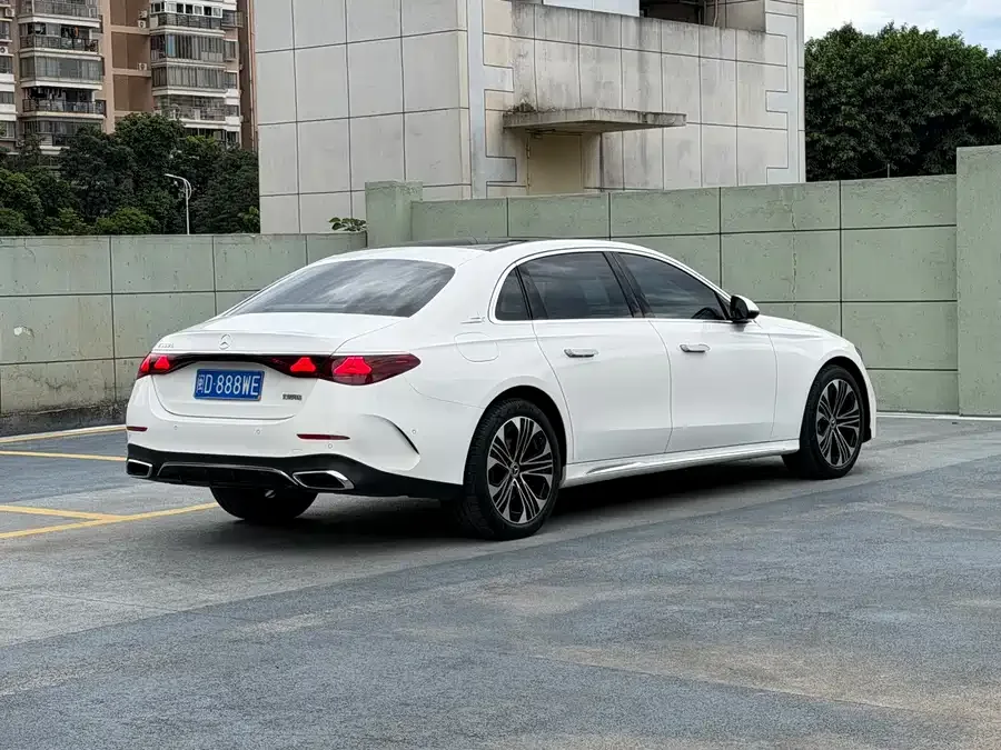 Mercedes-Benz E-Class Mercedes-Benz E-Class 2024 E 300 L Fashion Sports 2024 — миниатюра 3
