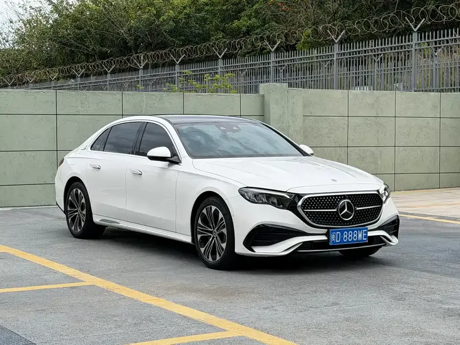 Mercedes-Benz E-Class 2024