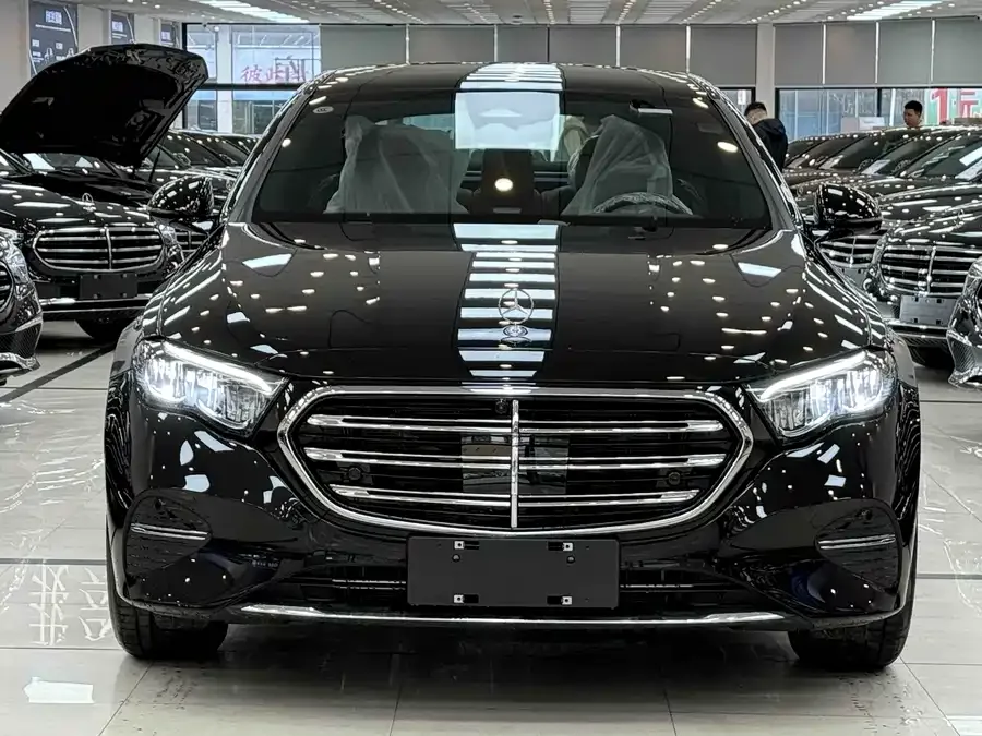 Mercedes-Benz E-Class 2024