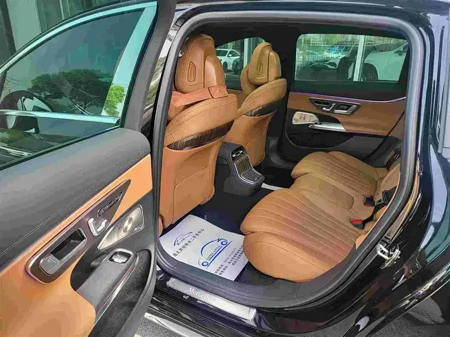 Mercedes-Benz E-Class Mercedes-Benz E-Class 2024 E 300 L Luxury Edition 2024 — миниатюра 4