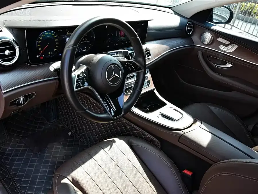 Mercedes-Benz E-Class Mercedes-Benz E-Class 2023 E 300 L Luxury Edition 2023 — миниатюра 4