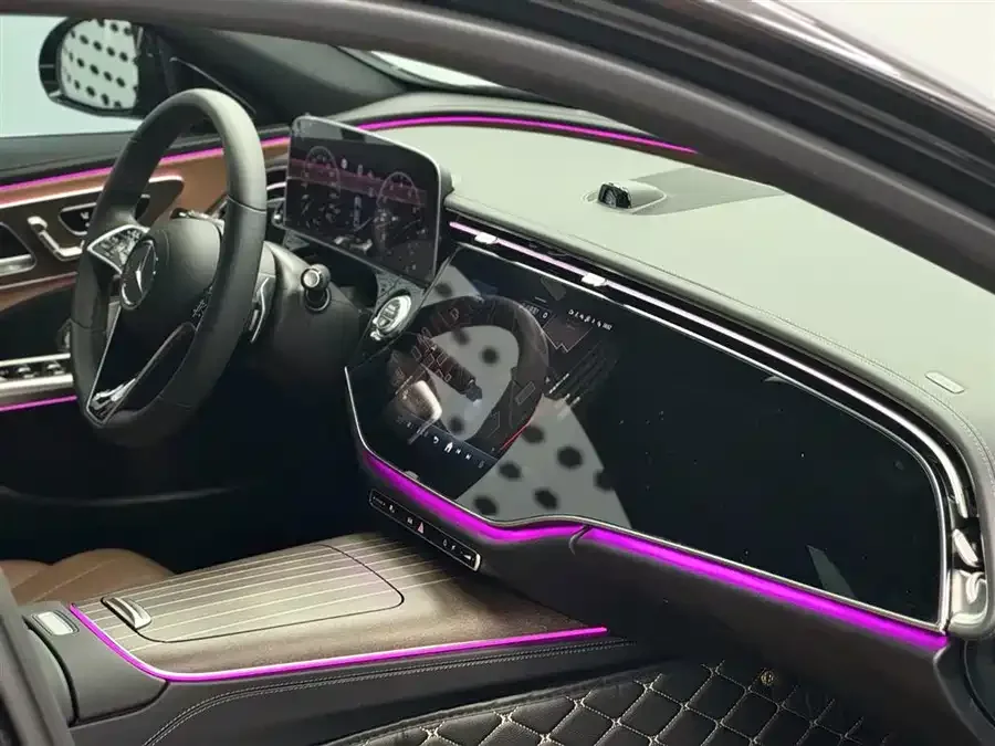 Mercedes-Benz E-Class Mercedes-Benz E-Class 2025 facelift E 300 L Luxury Edition 2025 — миниатюра 3