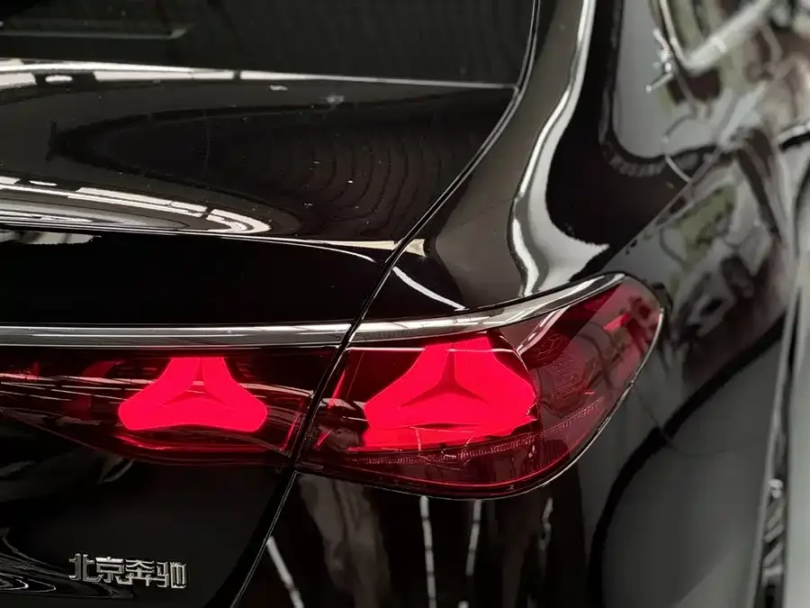 Mercedes-Benz E-Class Mercedes-Benz E-Class 2025 facelift E 300 L Luxury Edition 2025 — миниатюра 4