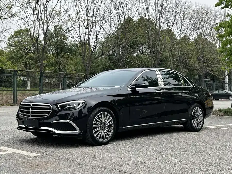 Mercedes-Benz E-Class 2023