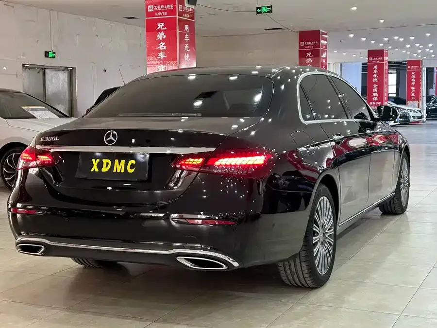 Mercedes-Benz E-Class Mercedes-Benz E-Class 2023 E 300 L Premium Edition 2023 — миниатюра 4