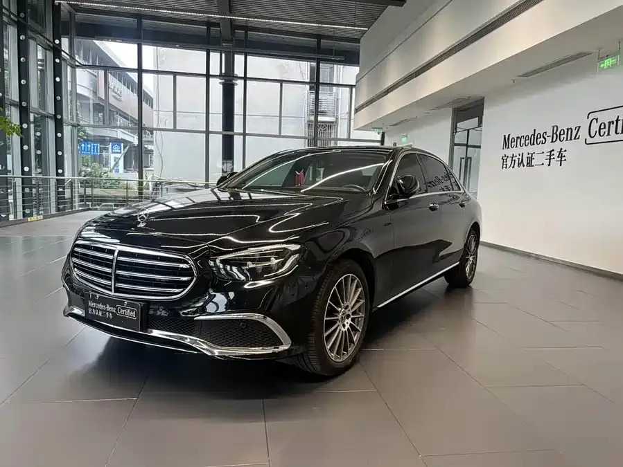 Mercedes-Benz E-Class 2022