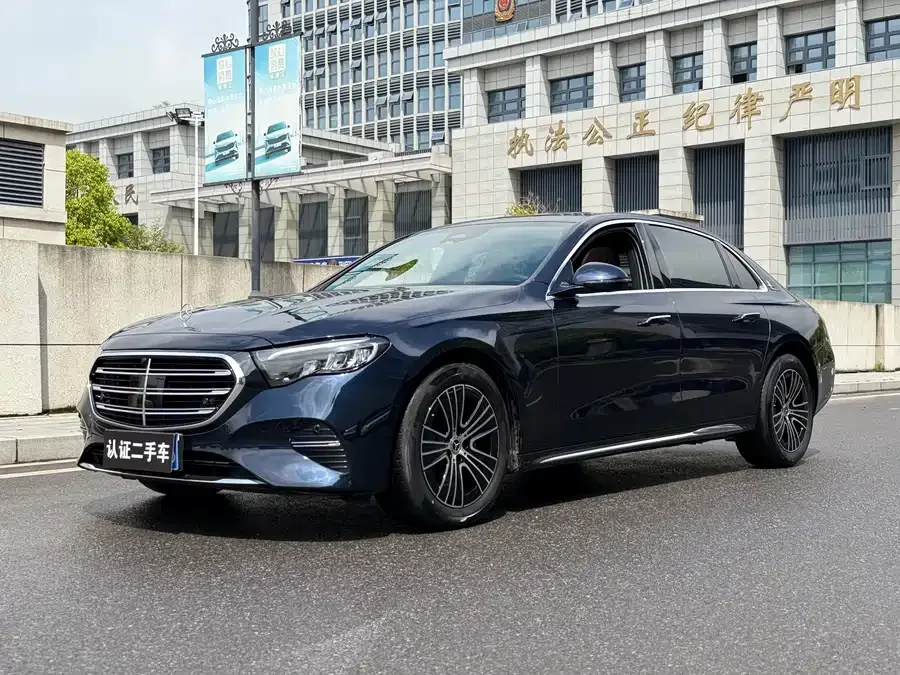 Mercedes-Benz E-Class 2024