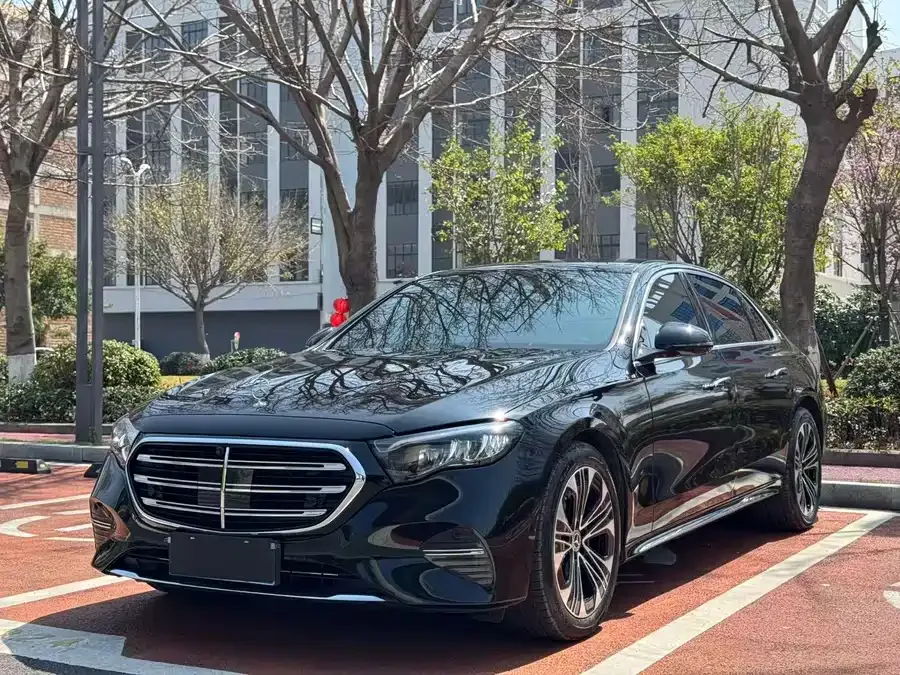 Mercedes-Benz E-Class 2025