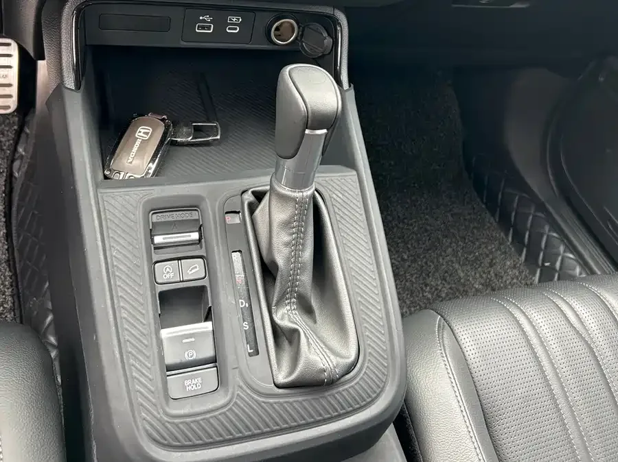 Honda Breeze Haoying 2023 240TURBO 2WD Luxury Edition 5 Seaters 2024 — миниатюра 4