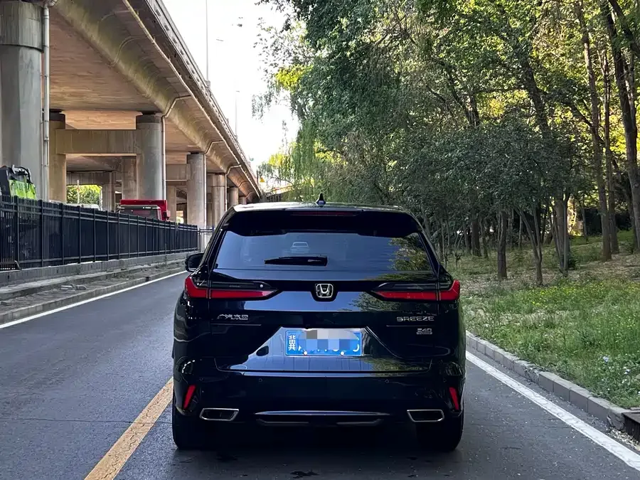 Honda Breeze Haoying 2023 240TURBO 2WD Luxury Edition 5 Seaters 2024 — миниатюра 4