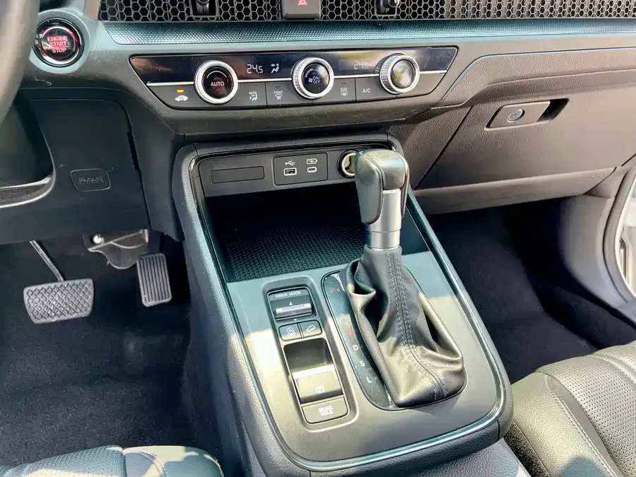 Honda Breeze Haoying 2023 240TURBO 2WD Luxury Edition 5 Seaters 2023 — миниатюра 5