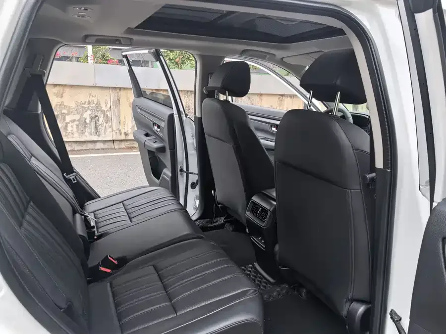 Honda Breeze Haoying 2023 240TURBO 2WD Luxury Edition 5 Seaters 2023 — миниатюра 4