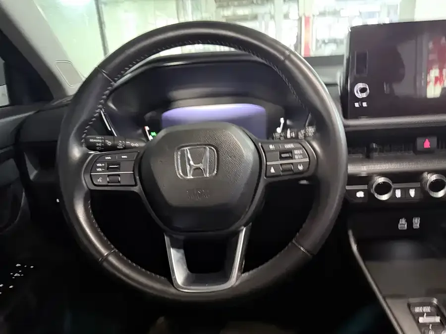 Honda Breeze Haoying 2023 240TURBO 2WD Elite Edition 5 Seaters 2023 — миниатюра 4