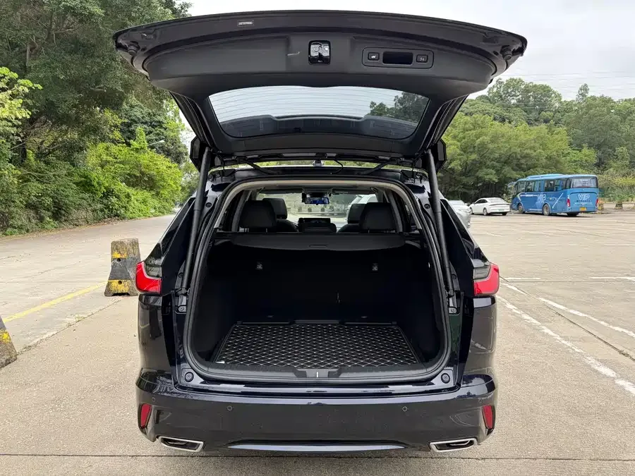 Honda Breeze Haoying 2023 240TURBO 2WD Premium Edition 5 Seaters 2023 — миниатюра 4