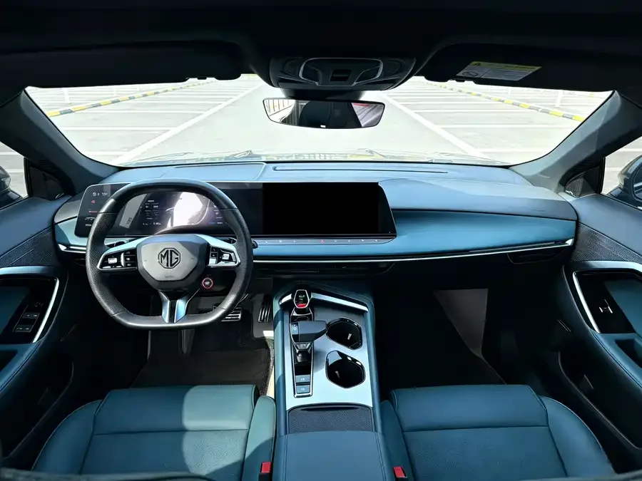 MG 7 MG7 2023 2.0T Automatic Beauty Hunter Premium Edition 2023 — миниатюра 4