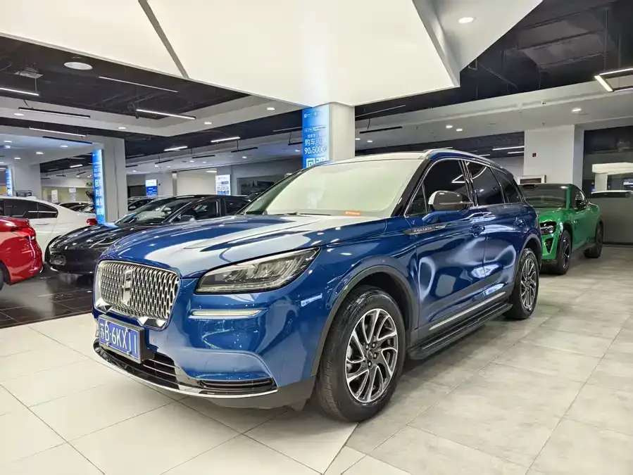 Lincoln Adventurer 2022