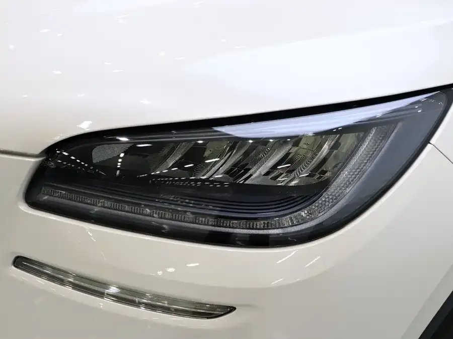 Lincoln Adventurer 2022 Explorer 2.0T 2WD Elegant Edition 2022 — миниатюра 3