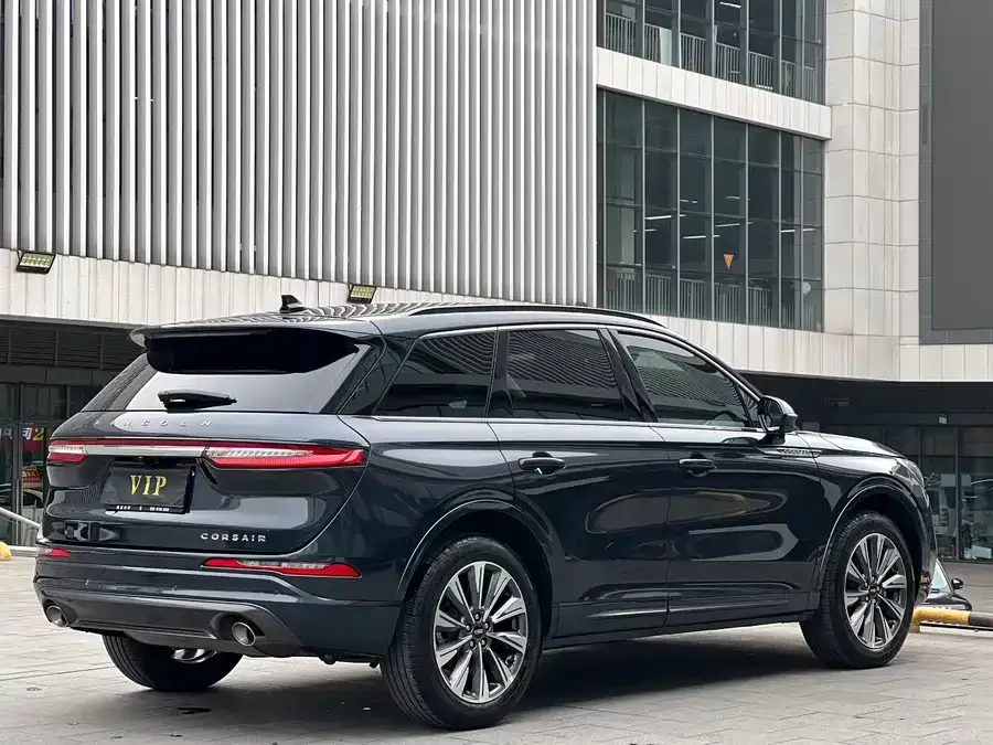 Lincoln Adventurer Adventurer 2022 2.0T Centenary Limited Edition 2023 — миниатюра 4