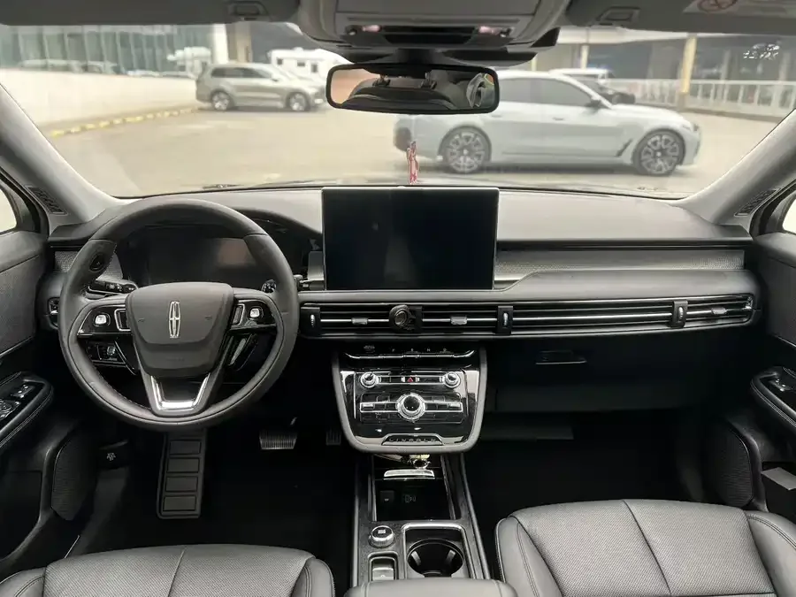 Lincoln Adventurer Adventurer 2022 2.0T Centenary Limited Edition 2023 — миниатюра 5