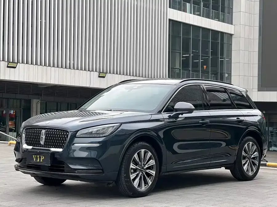 Lincoln Adventurer 2023