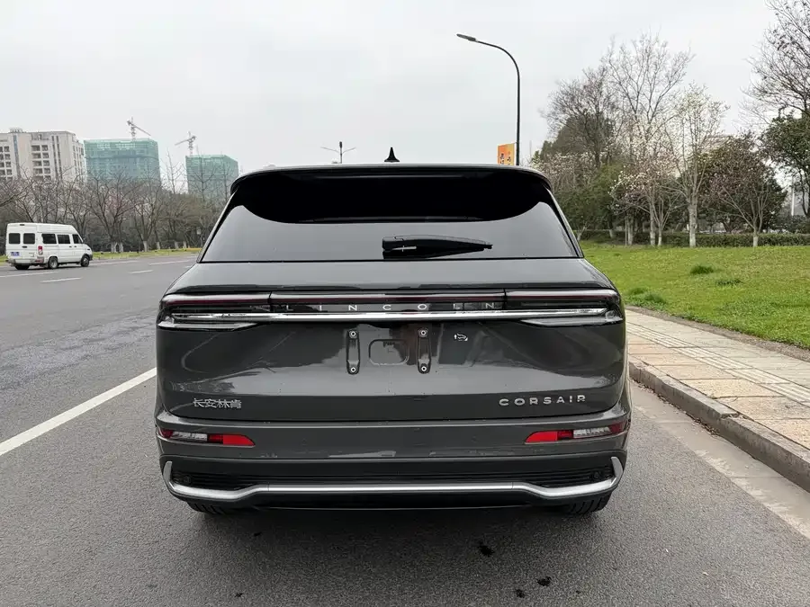 Lincoln Adventurer Adventurer 2024 2.0T 2WD Premium Edition 2024 — миниатюра 3