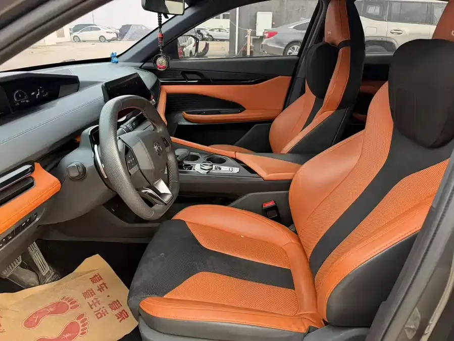 Changan UNI-V Changan UNI-V 2023 1.5T Sports Edition 2023 — миниатюра 2