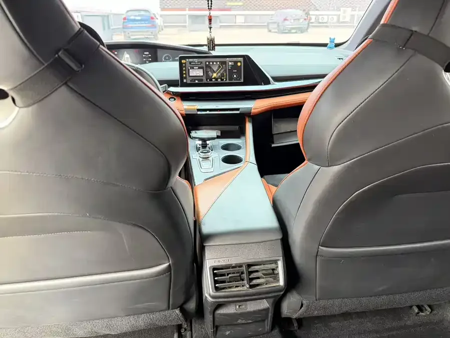 Changan UNI-V Changan UNI-V 2023 1.5T Sports Edition 2023 — миниатюра 3