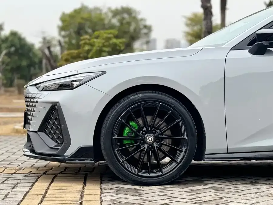Changan UNI-V Changan UNI-V 2022 2.0T Speed Edition 2023 — миниатюра 2