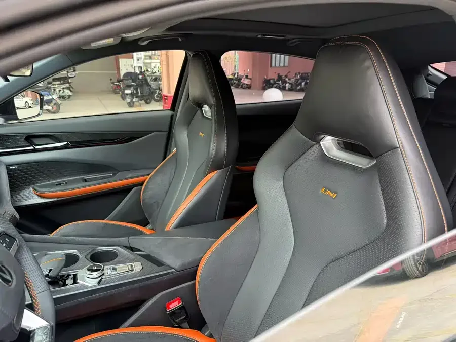 Changan UNI-V Changan UNI-V 2023 2.0T Speed Edition 2023 — миниатюра 3