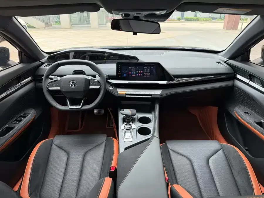 Changan UNI-V Changan UNI-V 2023 2.0T Speed Edition 2023 — миниатюра 5