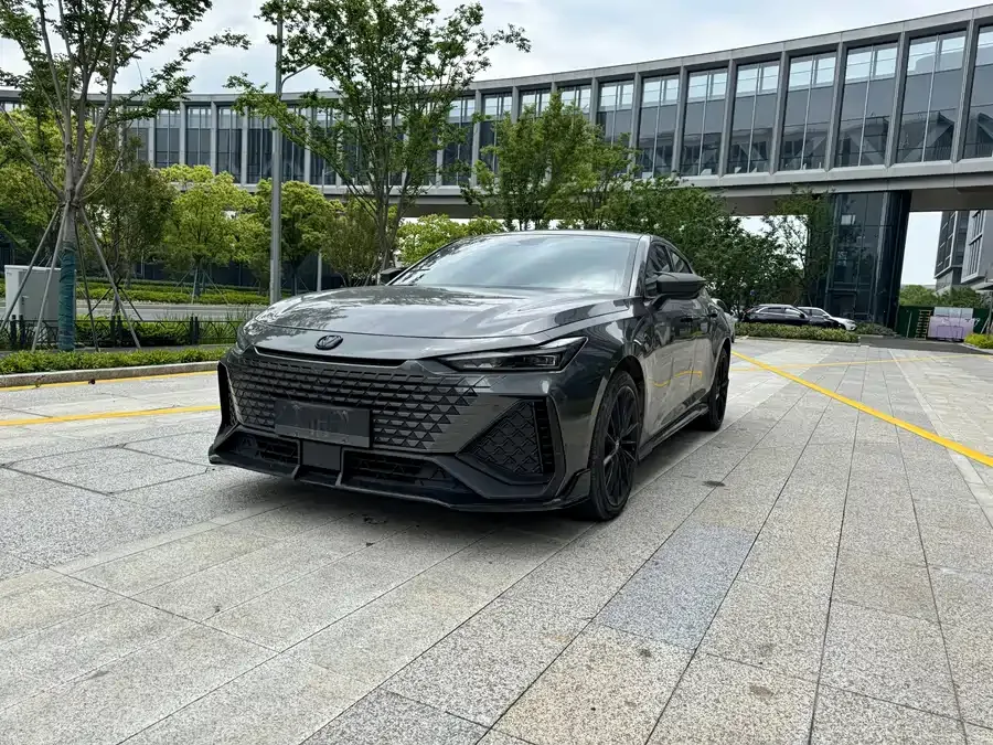 Changan UNI-V 2024