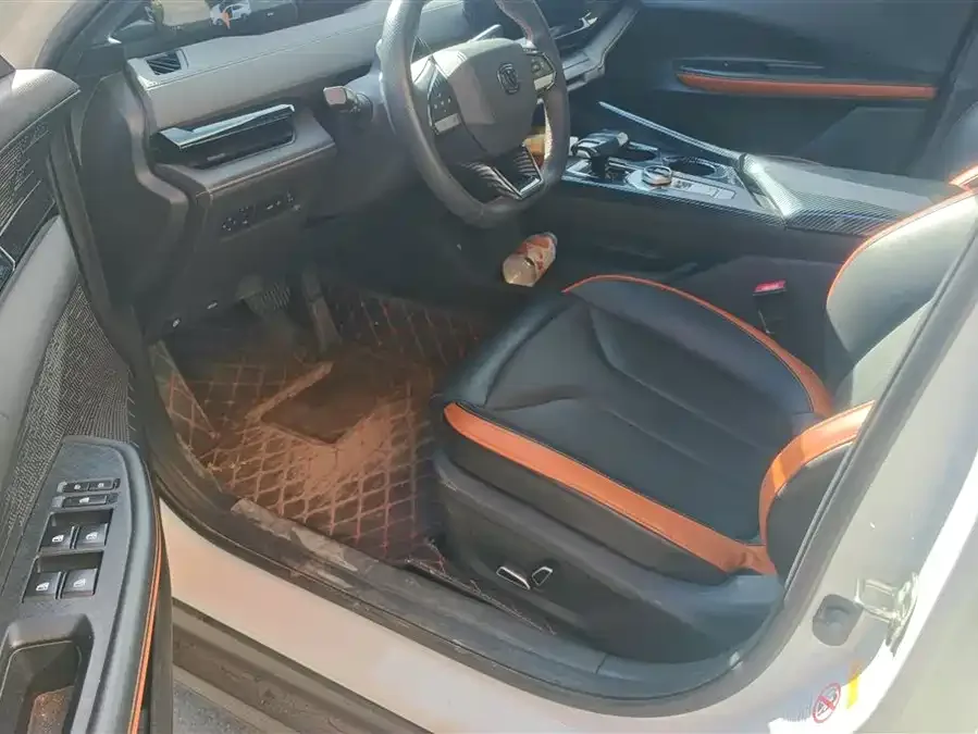 Changan UNI-V Changan UNI-V 2023 1.5T Premium Edition 2024 — миниатюра 3