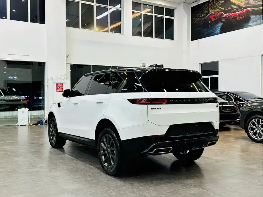 Land Rover Range Rover Sport Range Rover Sport 2023 360PS S 2023 — миниатюра 4