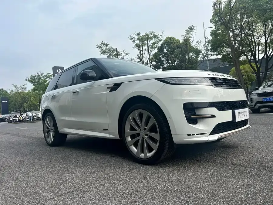 Land Rover Range Rover Sport Range Rover Sport 2024 400PS Classic Edition 2024 — миниатюра 4