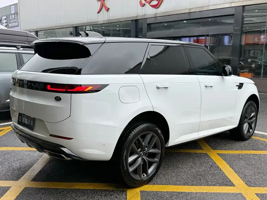 Land Rover Range Rover Sport Range Rover Sport 2024 400PS Dynamic HSE 2025 — миниатюра 5