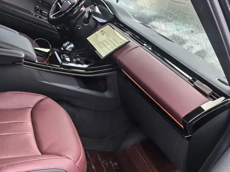 Land Rover Range Rover Sport Range Rover Sport 2025 400PS Dynamic SE 2025 — миниатюра 4