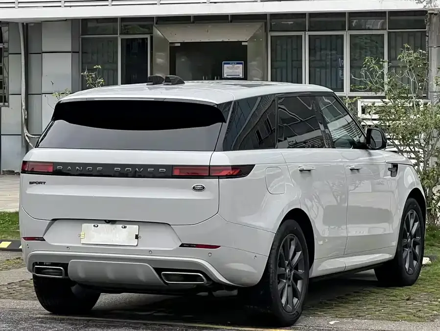 Land Rover Range Rover Sport Range Rover Sport 2023 400PS Dynamic SE 2023 — миниатюра 2