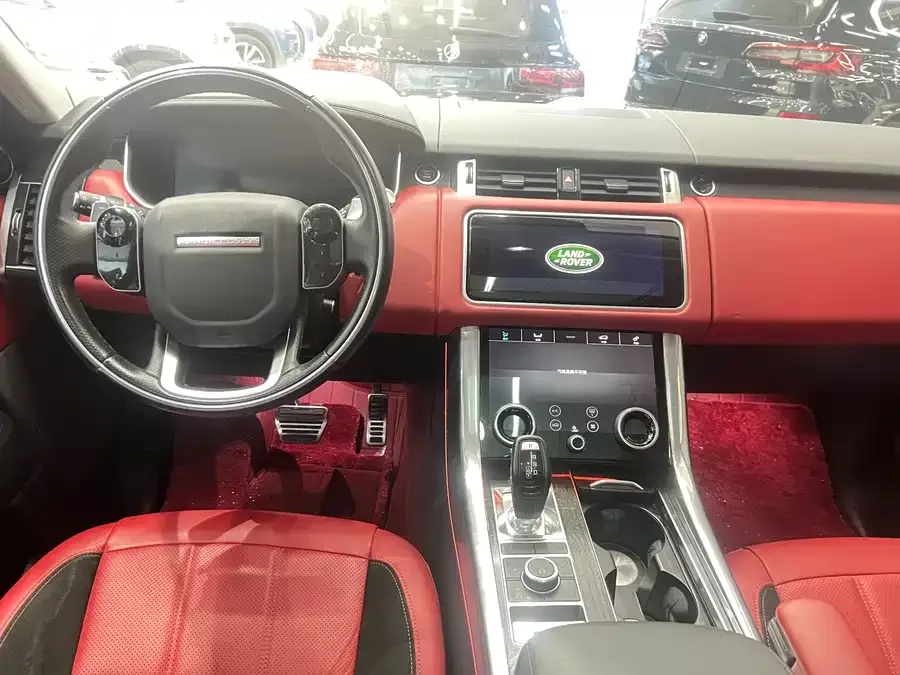 Land Rover Range Rover Sport Range Rover Sport 2022 3.0 L6 Black Edition 2022 — миниатюра 3